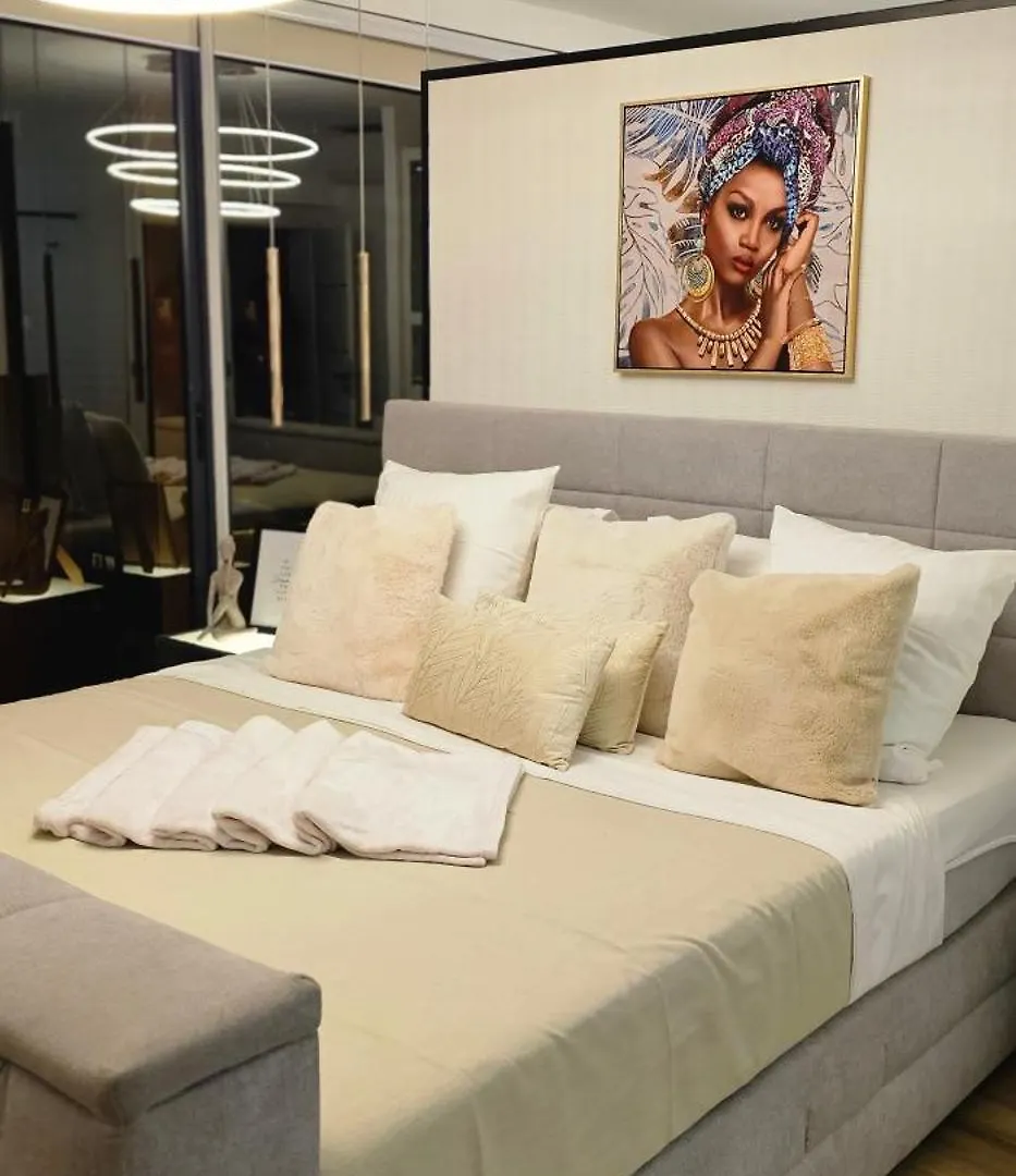 Dolce Waves Luxe Petit Dejeuner Jacuzzi Design Et Vue Mer Praia Apartment
